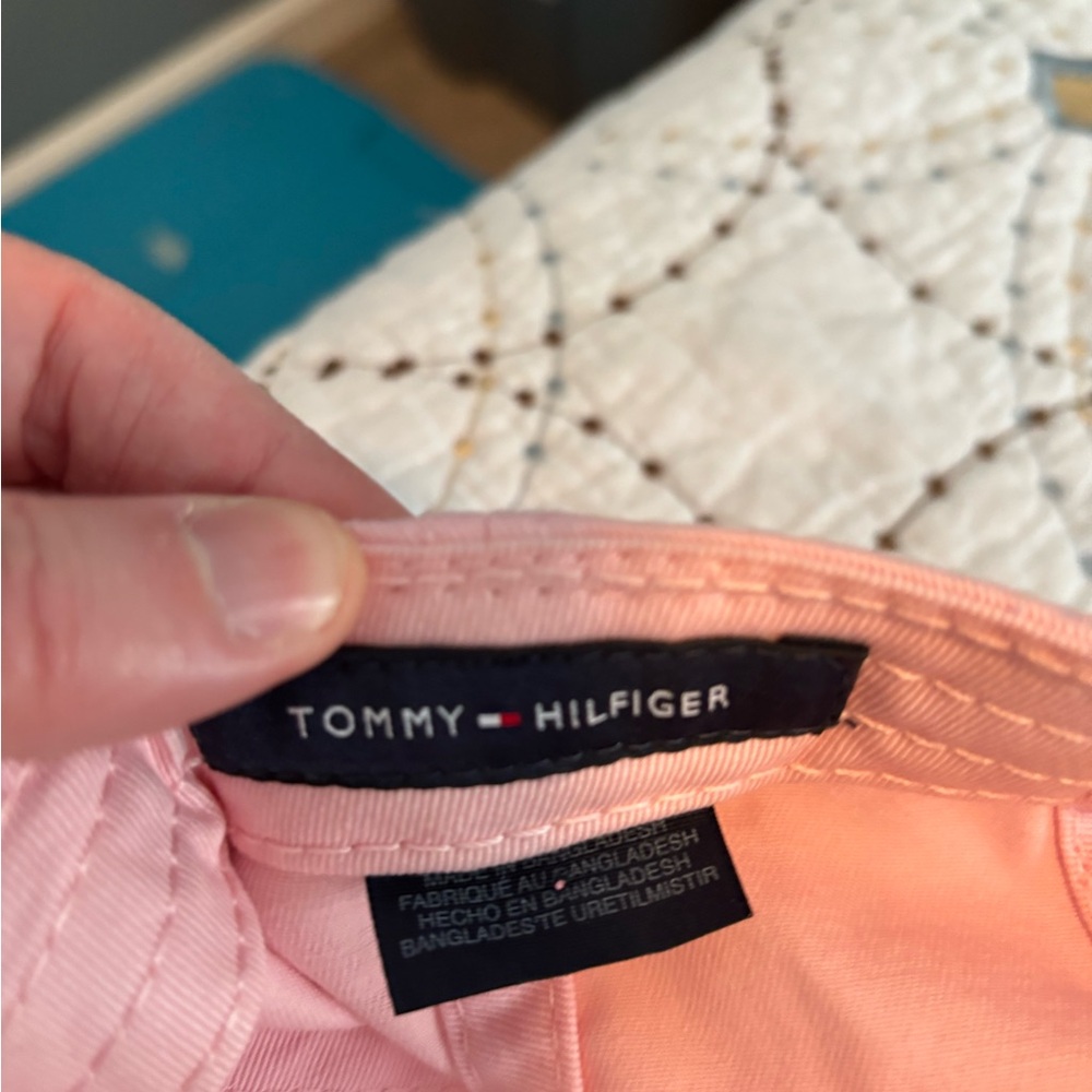 Tommy Hilfiger Pastel Pink Embroidered Logo Cap - Picture 3 of 3
